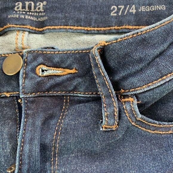 A.n.a. Jeans 27/4 begging actual 27/28 stretch. - Picture 5 of 6